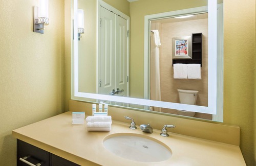 Downtown Little Rock Hotel | Inviting Homewood Suites by Hilton Little Rock Downtown
