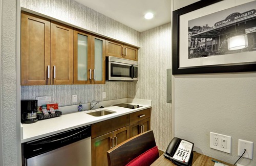 West Chester Hotel | Modern Suites at Homewood by Hilton Cincinnati/West Chester