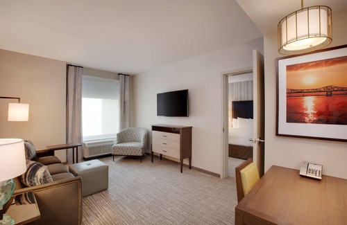 West Main Historic District Hotel | Discover Homewood Suites by Hilton Louisville Downtown