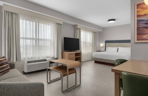Burlington Hotel | Discover Homewood Suites by Hilton Burlington: Family-Friendly Escape