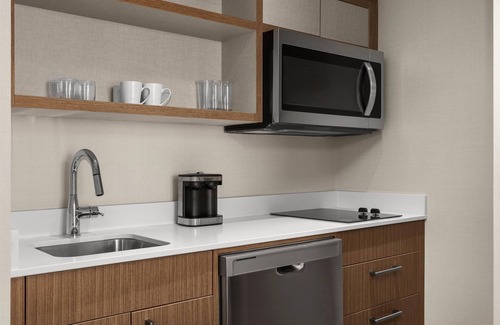 Burlington Hotel | Discover Homewood Suites by Hilton Burlington: Family-Friendly Escape