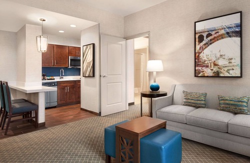 North Rosslyn Hotel | Discover Homewood Suites by Hilton Arlington: Guest Rated 9.4