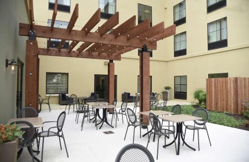 Stone Oak Hotel | Pet-Friendly Homewood Suites by Hilton San Antonio North