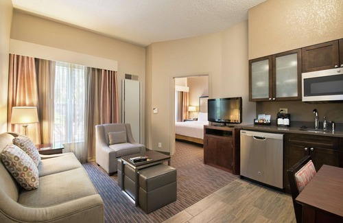 McKinney Hotel | Discover Homewood Suites by Hilton Austin-South/Airport