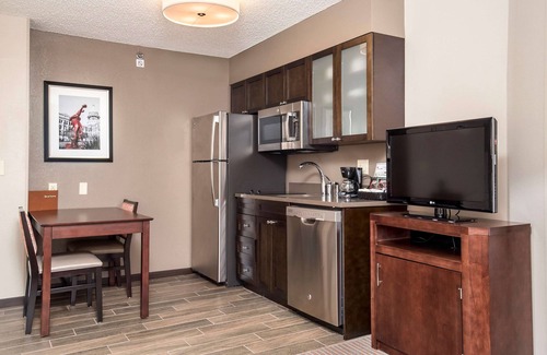 McKinney Hotel | Discover Homewood Suites by Hilton Austin-South/Airport