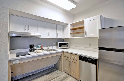 Peabody Hotel | Discover Homewood Suites by Hilton Boston-Peabody Awaits