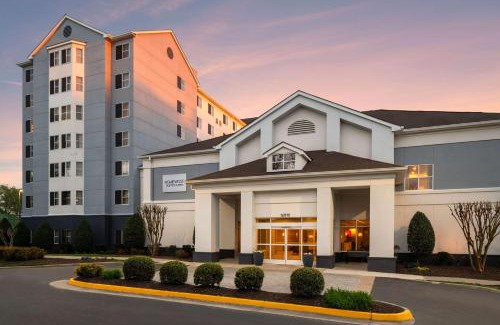 Bermuda Hotel | Comfortable Homewood Suites by Hilton Chester with Hot Tub