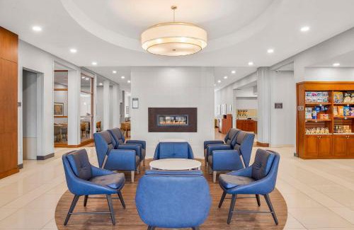 Winnipeg Hotel | Welcoming Homewood Suites by Hilton Winnipeg Airport Stay