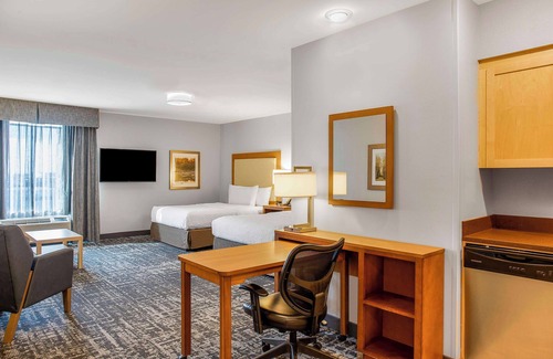 Winnipeg Hotel | Discover Homewood Suites by Hilton Winnipeg Airport-Polo Park