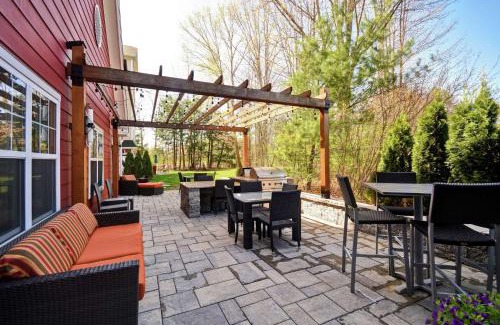 Dover Hotel | Discover Homewood Suites by Hilton Dover: Pet-Friendly Retreat