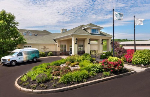 Holyoke Hotel | Inviting Homewood Suites by Hilton Holyoke - Family-Friendly Stay