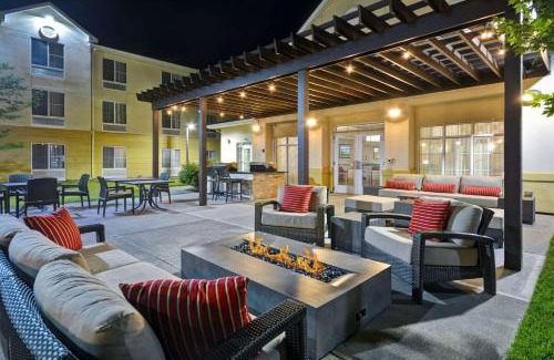 Ithaca Hotel | Cozy Homewood Suites by Hilton Ithaca: Pet Friendly & More