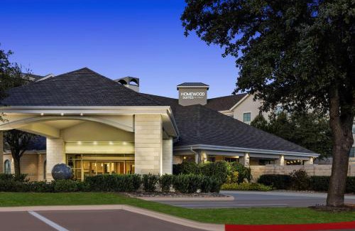 Plano Hotel | Pet-Friendly Homewood Suites in Plano with Pool Access