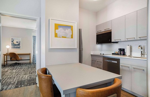 Plano Hotel | Book Homewood Suites by Hilton Plano-Richardson Today!