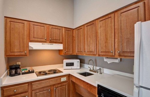 Fox Valley Hotel | Cozy Homewood Suites by Hilton Aurora Naperville Awaits