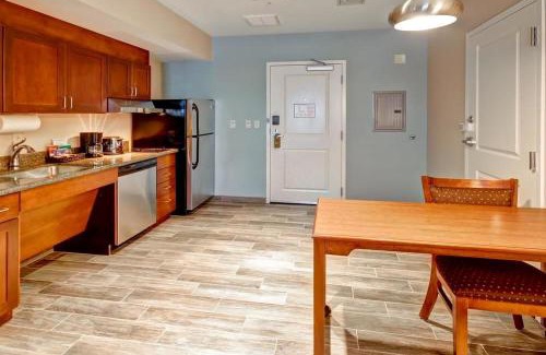 Greeley Hotel | Inviting Homewood Suites by Hilton Greeley: 9.2/10 Rating