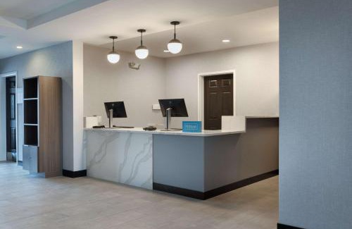 Cathedral City Hotel | Enjoy Pet-Friendly Stays at Homewood Suites Palm Springs