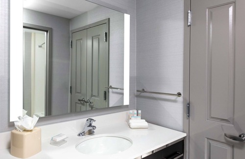 Lake Arbor Hotel | Eco-Friendly Homewood Suites by Hilton Largo, DC