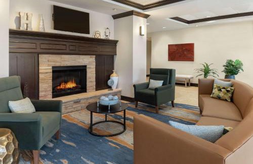 Saint Marys  Allen County Hotel | Comfortable Homewood Suites Fort Wayne with Great Amenities