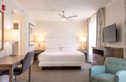 Palm Beach Gardens Hotel | Eco-Friendly Homewood Suites in Palm Beach Gardens