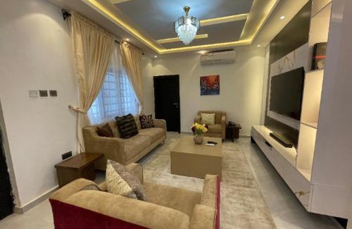 Alimosho Apartment | HOMEWORTH SPACES - Shortlet Apartmemt