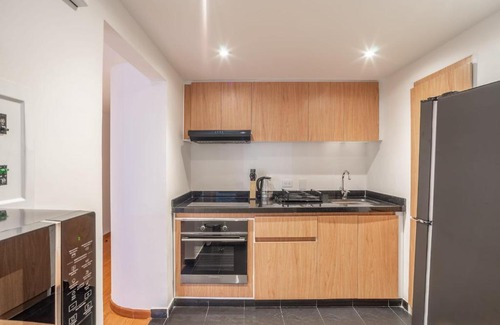 La Cabrera Apartment | Welcoming 2BR Getaway in Chico for Families and Friends
