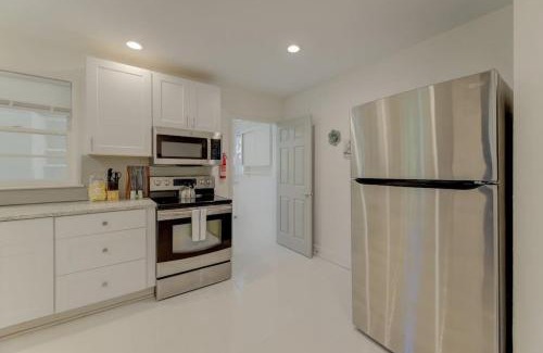 Columbia Apartment | Cozy 3BD Colombian Retreat - Pet Friendly and Inviting