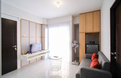 Sidoarjo Apartment | Cozy 2BR Apartment at Suncity Residence with Pool & Breakfast