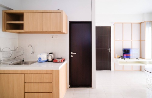 Sidoarjo Apartment | Cozy 2BR Apartment at Suncity Residence with Pool & Breakfast