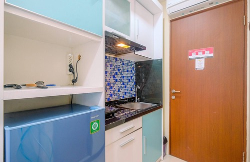 Kelapa Gading Timur Apartment | Cozy Living Studio at Tifolia Apartment with Kitchen Access