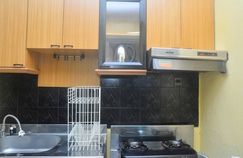 Palmerah Apartment | Cozy 2BR Apartment with Kitchen & Breakfast at Semanggi