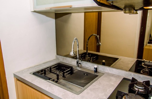 Panunggangan Utara Apartment | Cozy 2Br Apartment at Great Western Resort with Pool & Breakfast