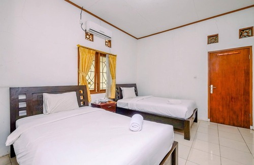 Caringin Apartment | Homey And Simply Studio At Graha Wishnu Guest House