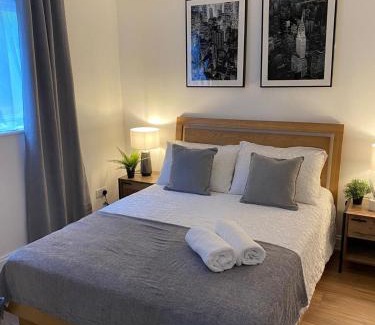 Stevenage House | Inviting 3 Bedroom House in Stevenage - Rated 9/10!