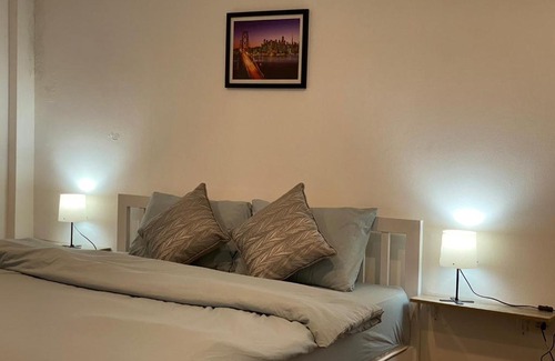 Ploenchit Apartment | Cozy Homey Stay Villa & Cafe by Hematoa - Family Friendly