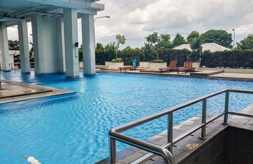 Cipulir Apartment | Cozy Studio at Pakubuwono Terrace with Pool and Kitchen