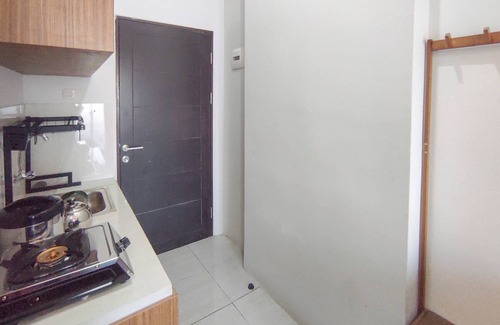 Sidoarjo Apartment | Homey Studio With Easy Pool Access Apartment At Suncity Residence