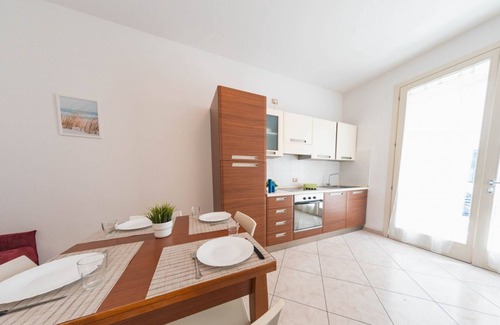 Alba Adriatica Apartment | Cozy Homiday - Felicioni Alba Adriatica with Kitchen & Pets