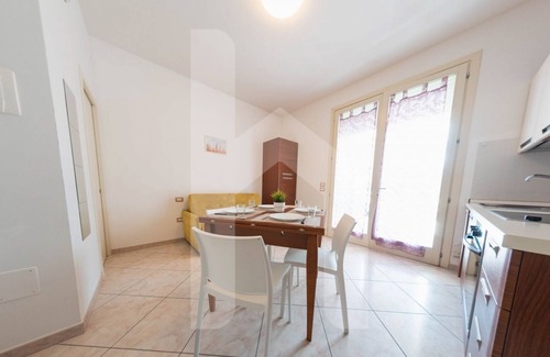 Alba Adriatica Apartment | Discover Homiday - Felicioni: Pet Friendly Stay with Kitchen