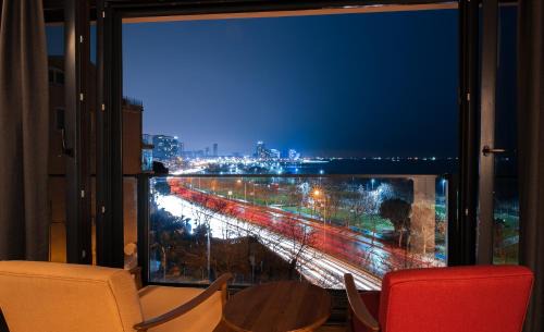 Bakırkoy Apartment | Homie Suites - Beautiful New Seaside Apartments in Bakırköy