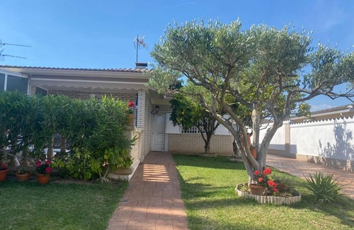 Cambrils Cottage | Top-Rated Homing Casa Cambrils with Spa and Family Amenities