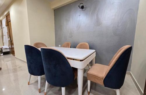 Vaishali Apartment | Pet-Friendly Homlee 4BHK Near Vaishali Metro - Rated 10/10