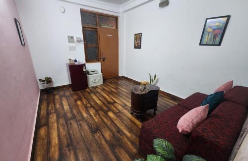 Dilshad Garden Apartment | Homlee-Best Value-1BHK-Dilshad Metro-Kitchen