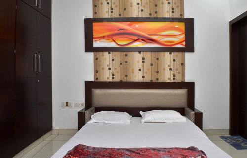 Karkardooma Apartment | Pet-Friendly Luxury Inn with Breakfast and Family Amenities