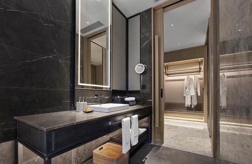 Wuxing Hotel | Relax at HOMM Huzhou Xisai Shan with Pool and Beach Access