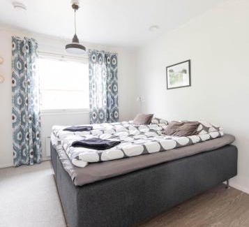 Ranua Cabin | Hommala: 5-Star Oceanfront Escape with Exceptional Reviews