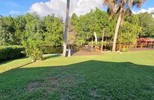 Riverhaven Village Villa | Charming Homosassa River Retreat with Pool and Pet-Friendly Options