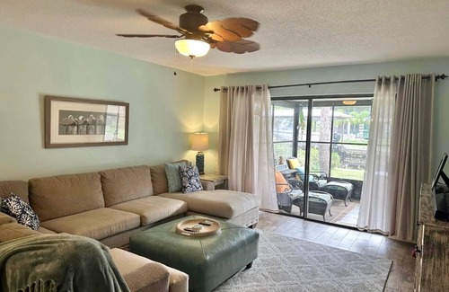 Riverhaven Village Villa | Charming Homosassa River Retreat with Pool and Pet-Friendly Options