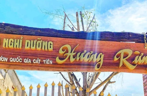 Quan Tom Villa | Affordable Homestay Hương Rừng with Family-Friendly Amenities