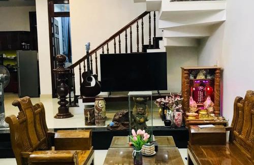 Huong Thuy House | Discover Hon Chen House: Family-Friendly Getaway Awaits